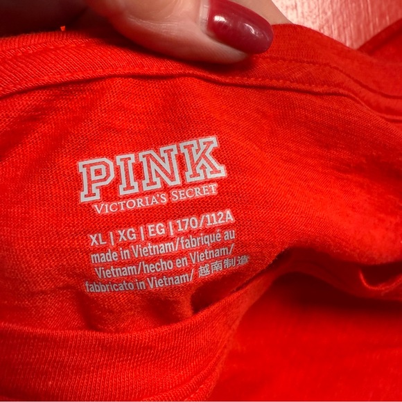 Victoria’s Secret Pink Red T-Shirt - Picture 4 of 4